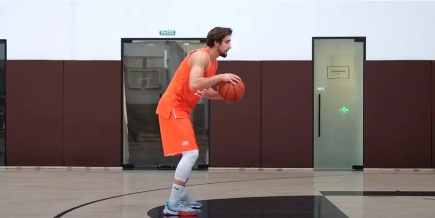 Pull ups w. behind the back dribble